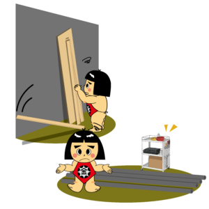 壁に立て掛けている木材が倒れているイラストと床に置いているパイプ材が動線の邪魔になっているイラスト